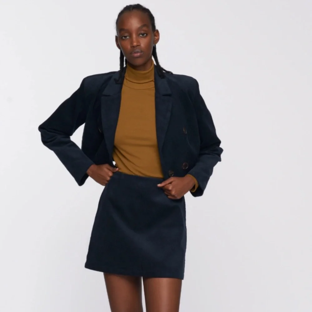 KOTN cropped corduroy blazer - Picture 1 of 6